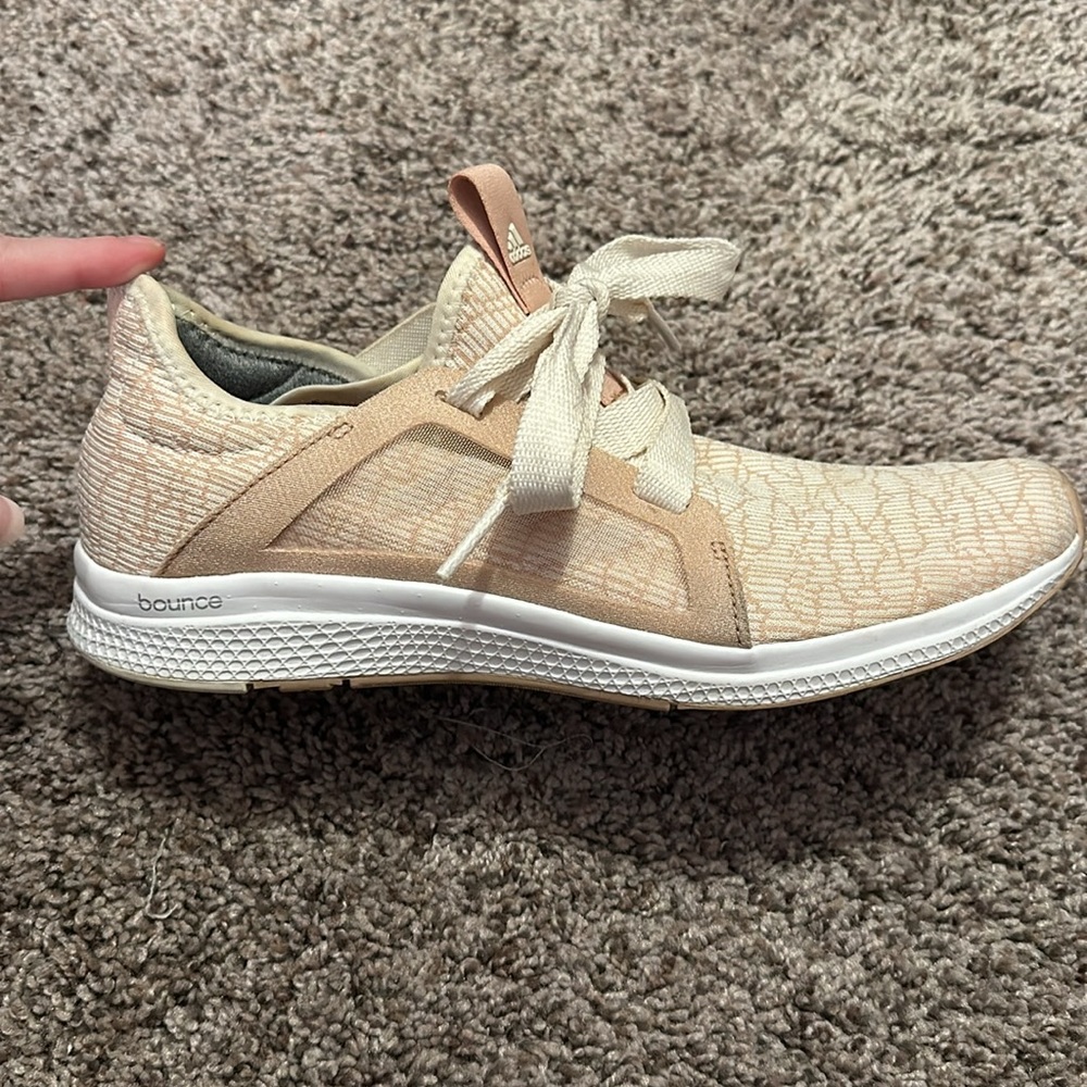 Adidas Bounce Edge Lux